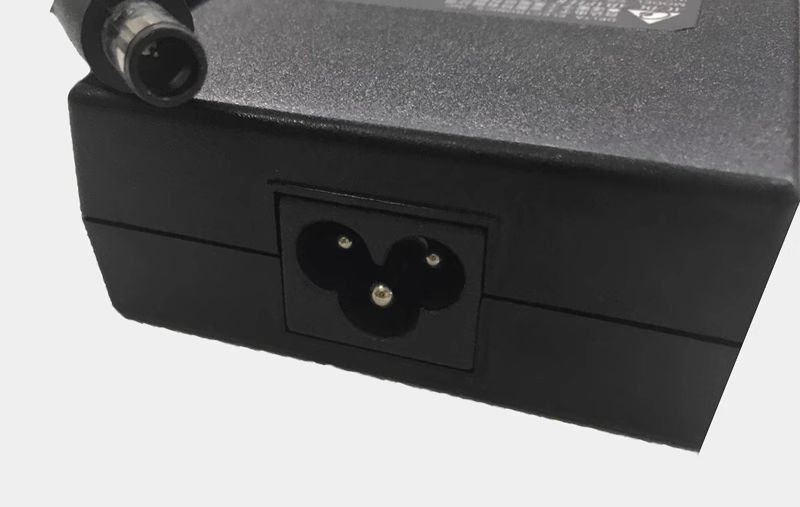 Adaptador AC Delta ADP-180MB K - Laptop Charger avaliação e preço